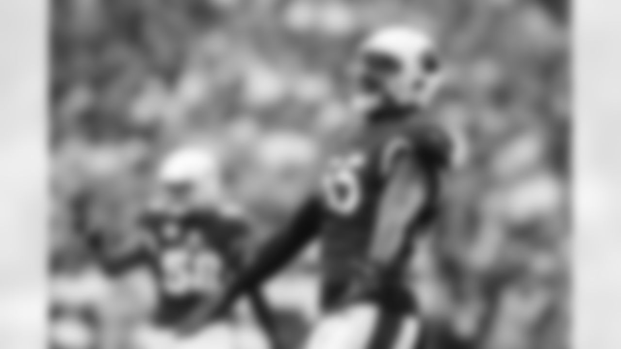 LB Jordan Hicks