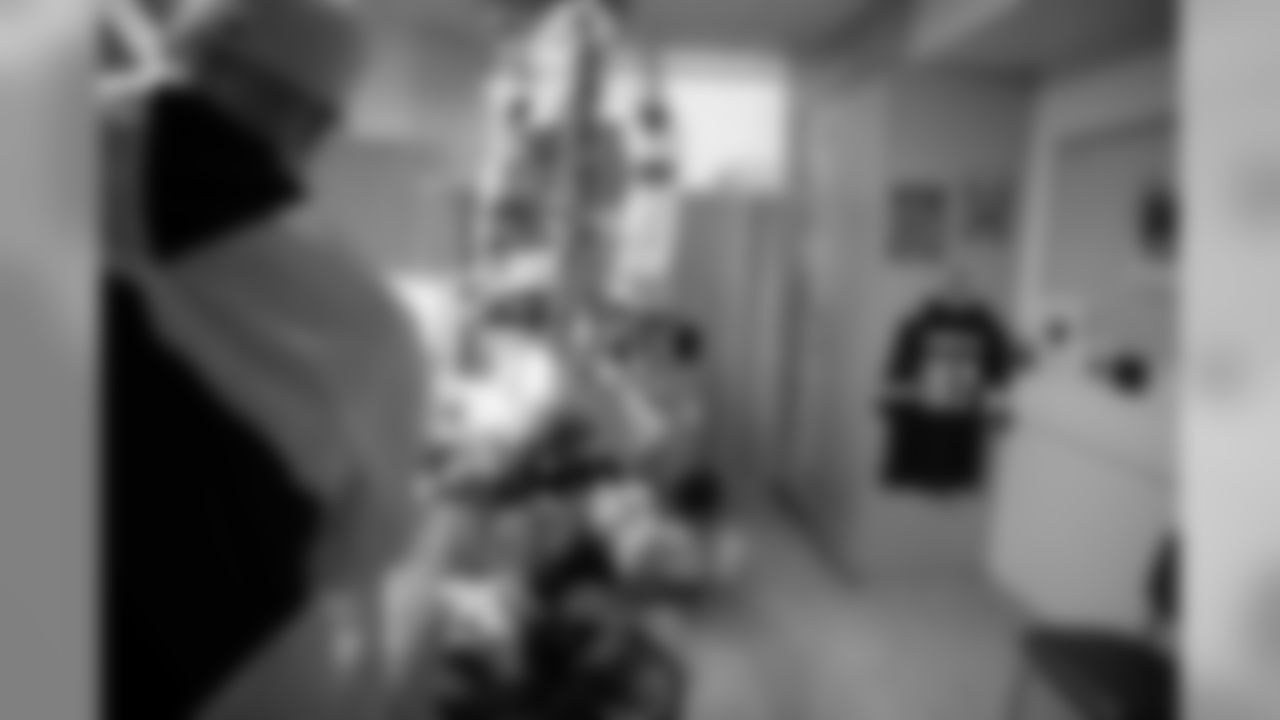 2018_1120_CR_HolidayHuddleThanksgiving_0010