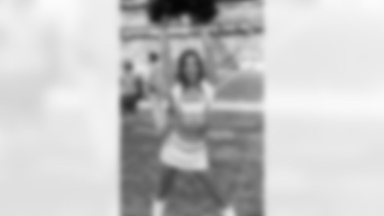 Cheerleaders65