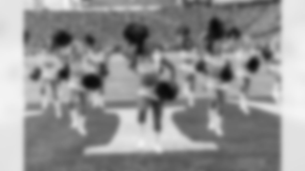 Cheerleaders71