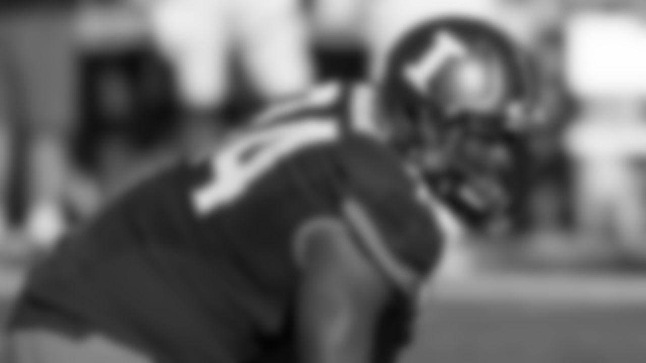 Illinois DL Tito Odenigbo