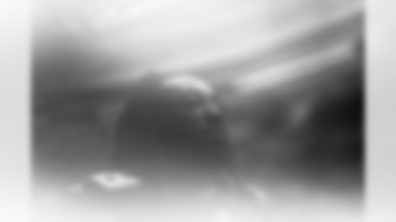 AK2_4328