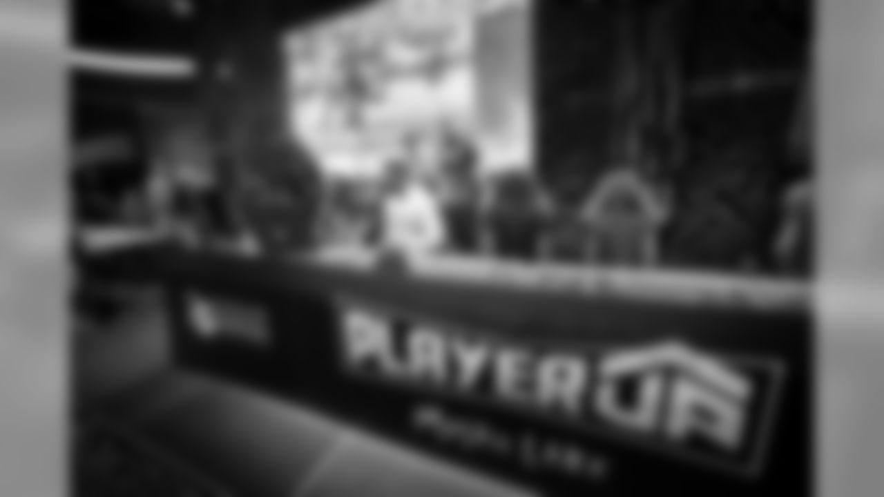 2019-02-15 Vikings pics - Player Up eSports Tournament-Mystic Lake Casino-Darin Kamnetz-161