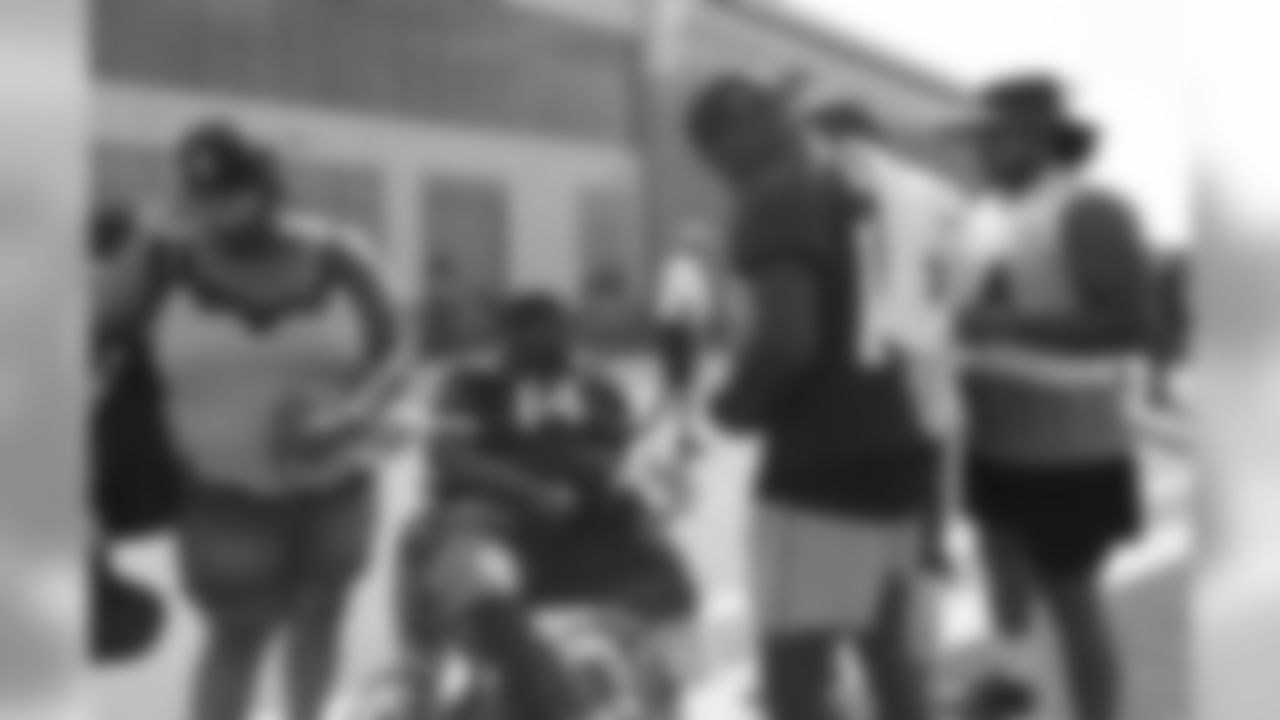 2018_0816_TrainingCamp_Walkthru_0002