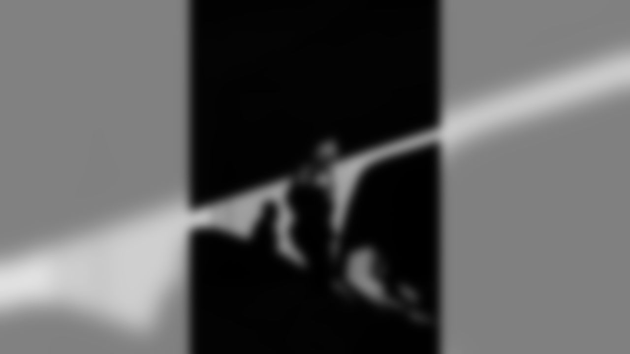 L1560504_1