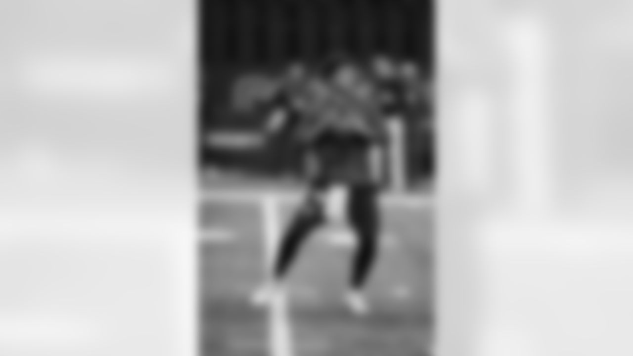 QB Jaren Hall