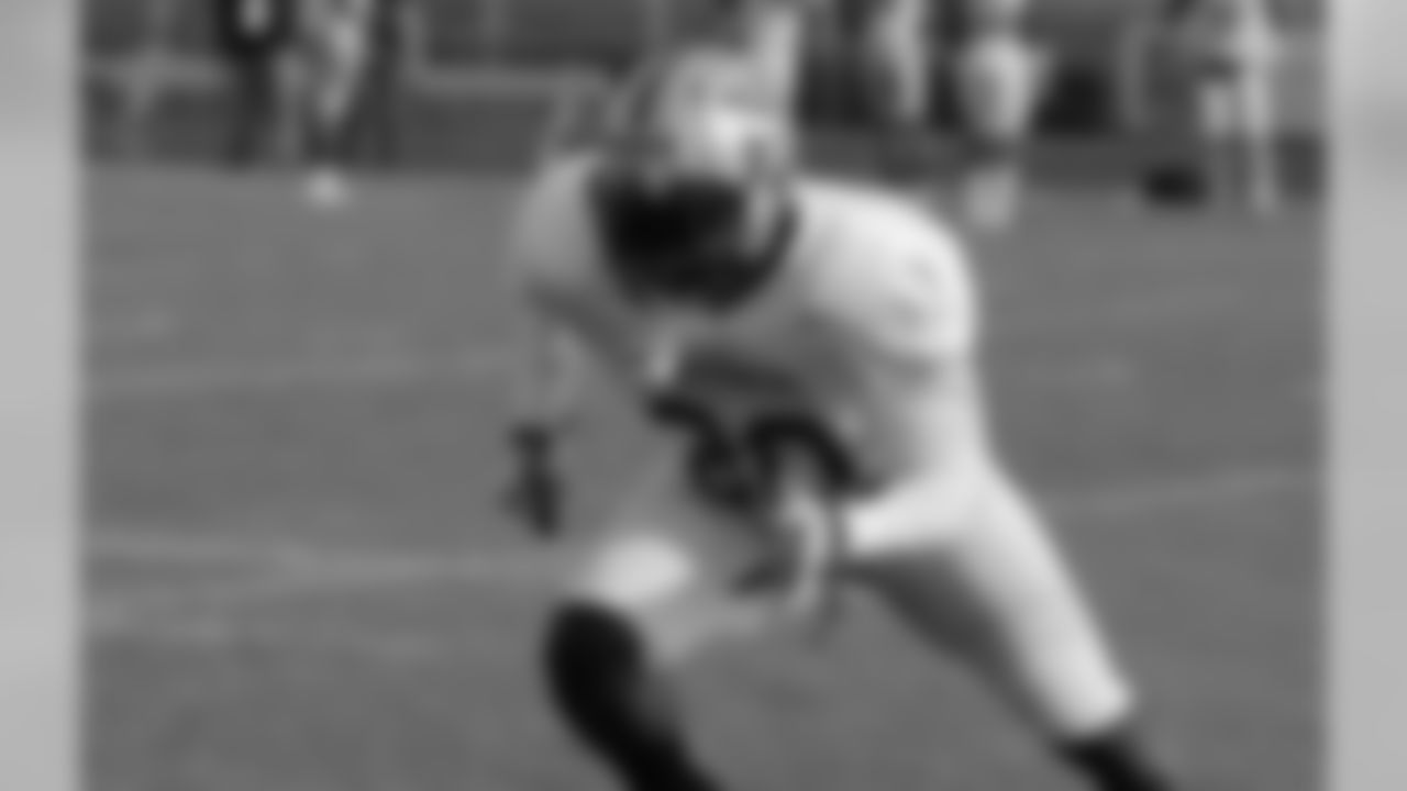 Round 7, Pick 15 LB Edmond Robinson