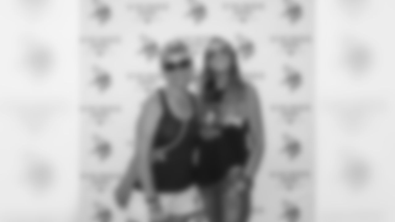 2018_0814_Event_VikingsWomenVIPTent_0044