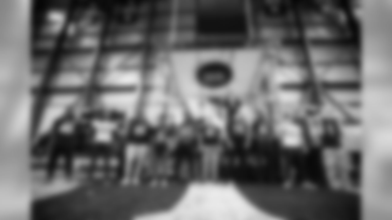 2018_1204_CR_AdoptionFunFest_0075
