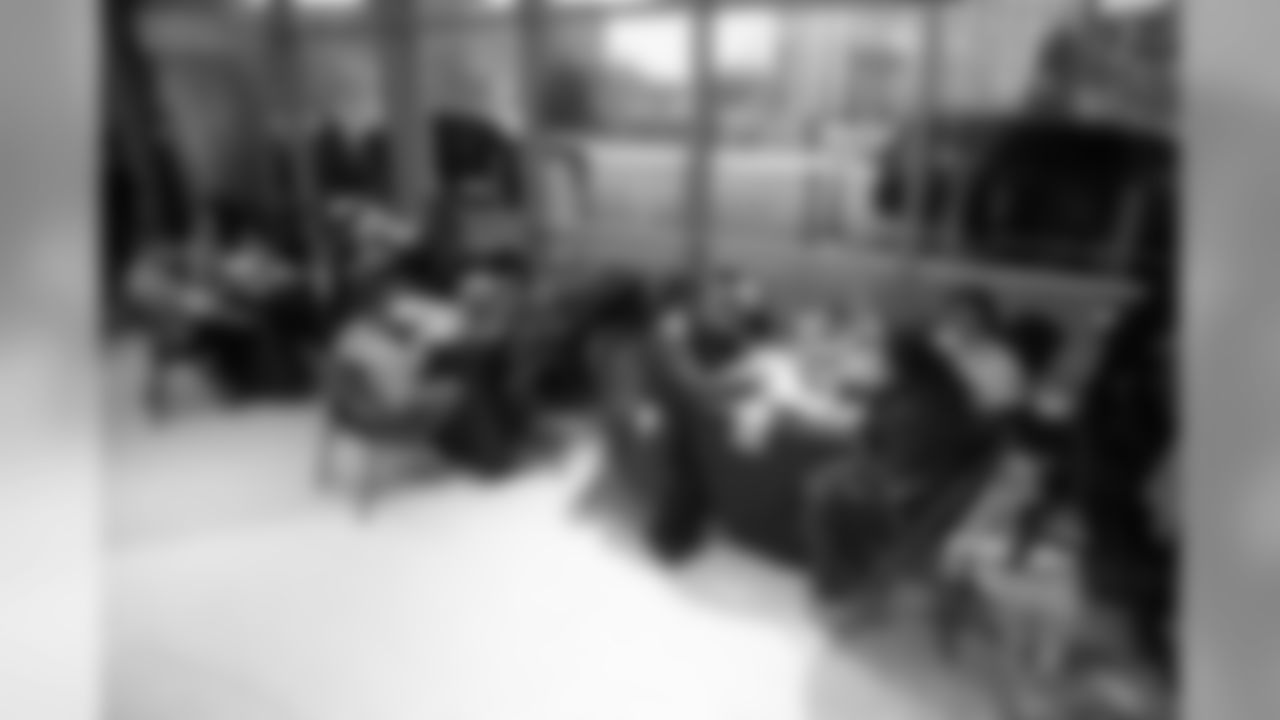 2018_1120_CR_HolidayHuddleThanksgiving_0022