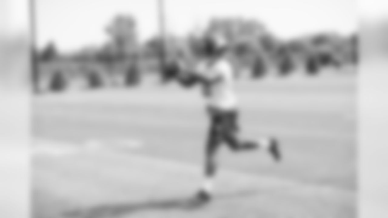 WR Korey Robertson