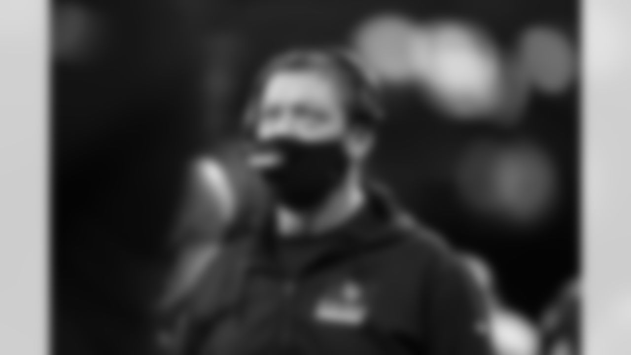 Senior Offensive Advisor Rick Dennison
