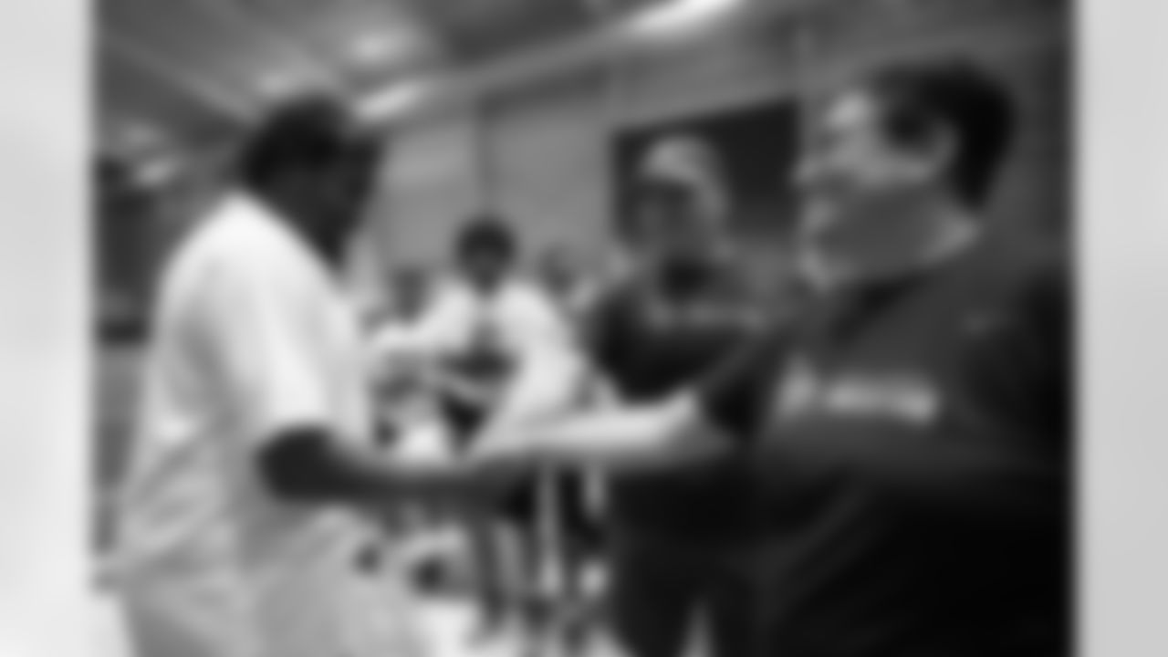 221015-SpecialOlympicsUnifiedFlag-LS0043