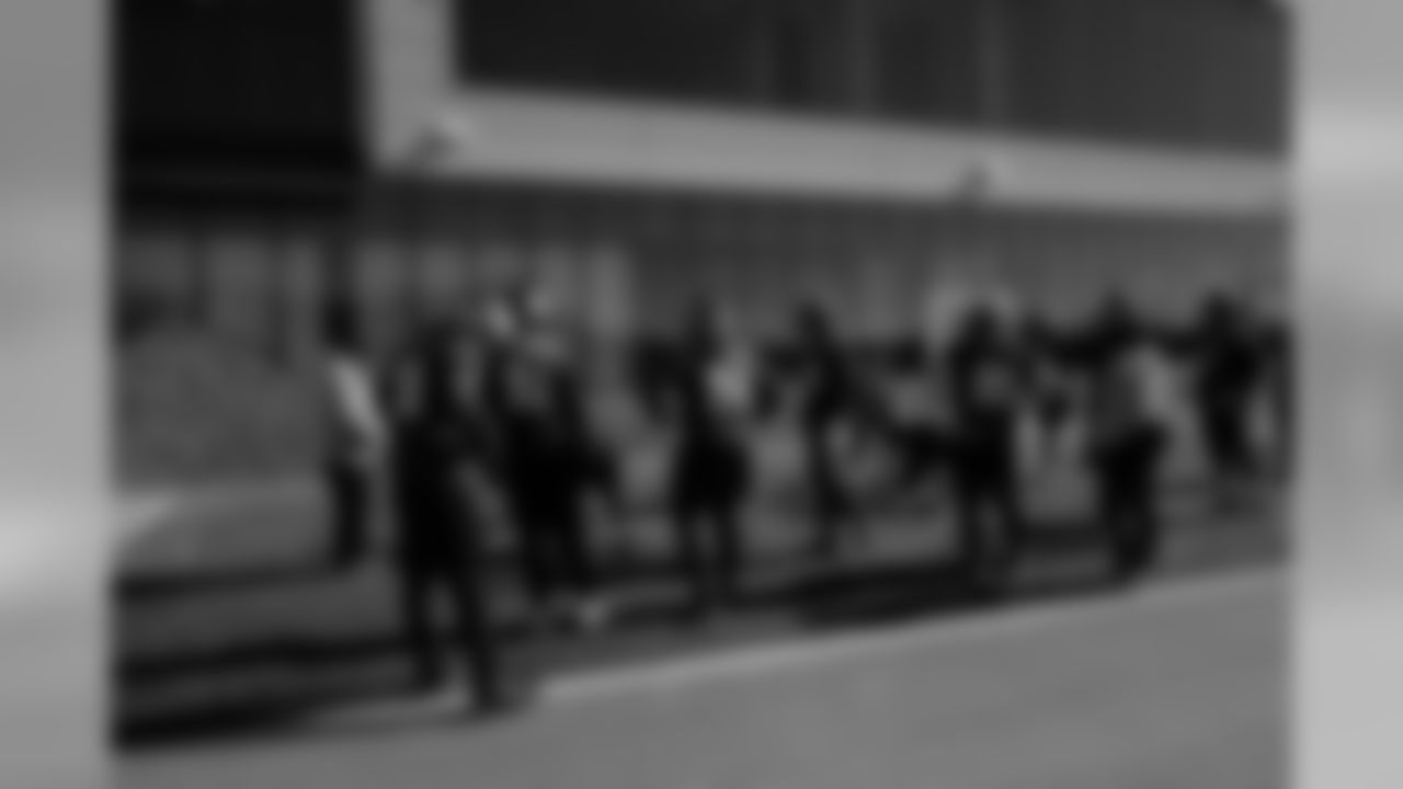 L1380246