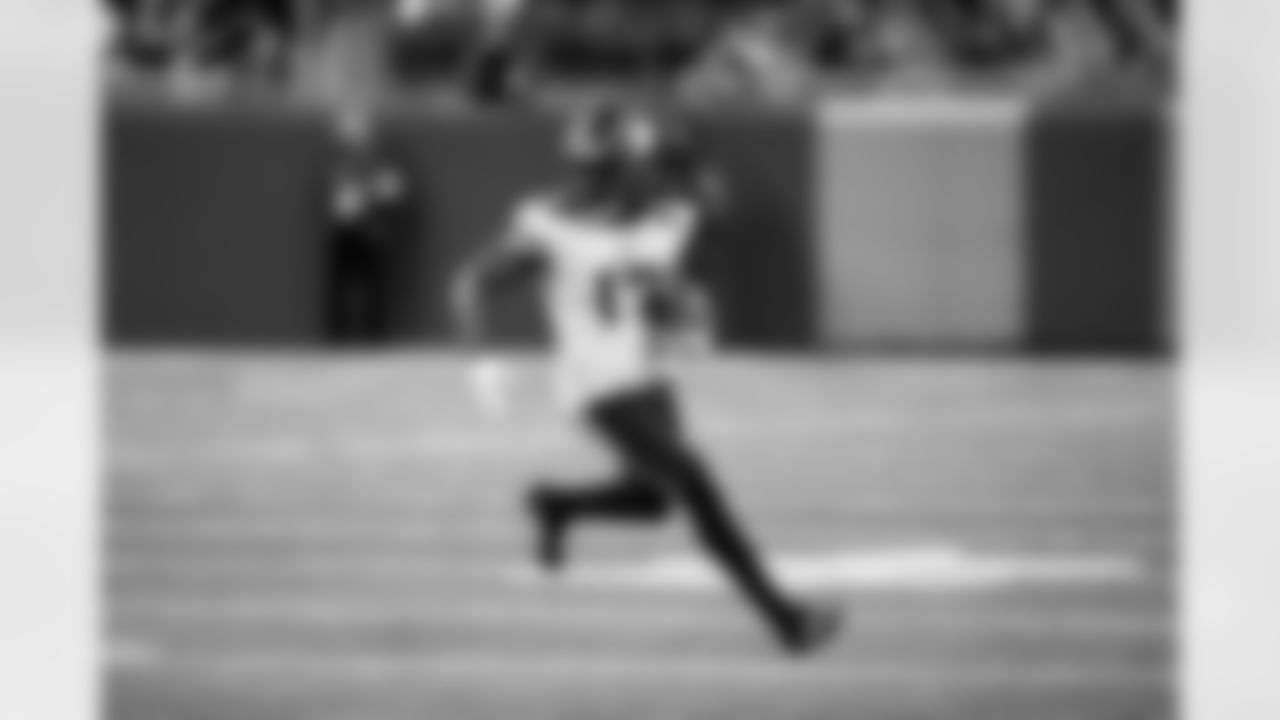 WR K.J. Osborn