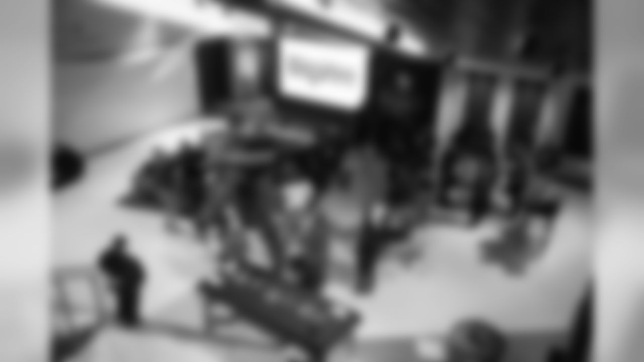 An image from October 29, 2018 of the Veterans Voyage Surprise at TCOPC in Eagan, Minnesota.