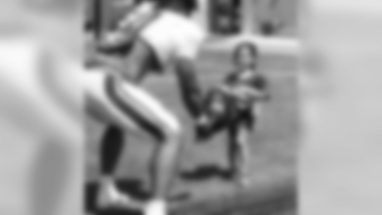 2019_0801_TrainingCamp_HelmetHike_0045
