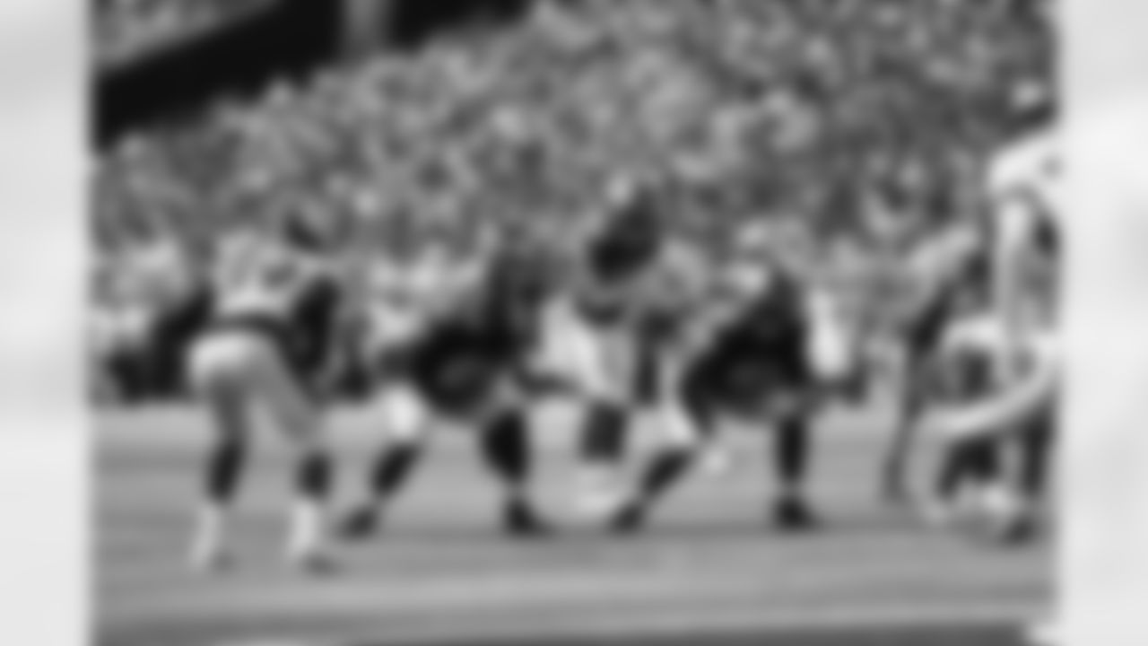 Broncos_08.14-9-3