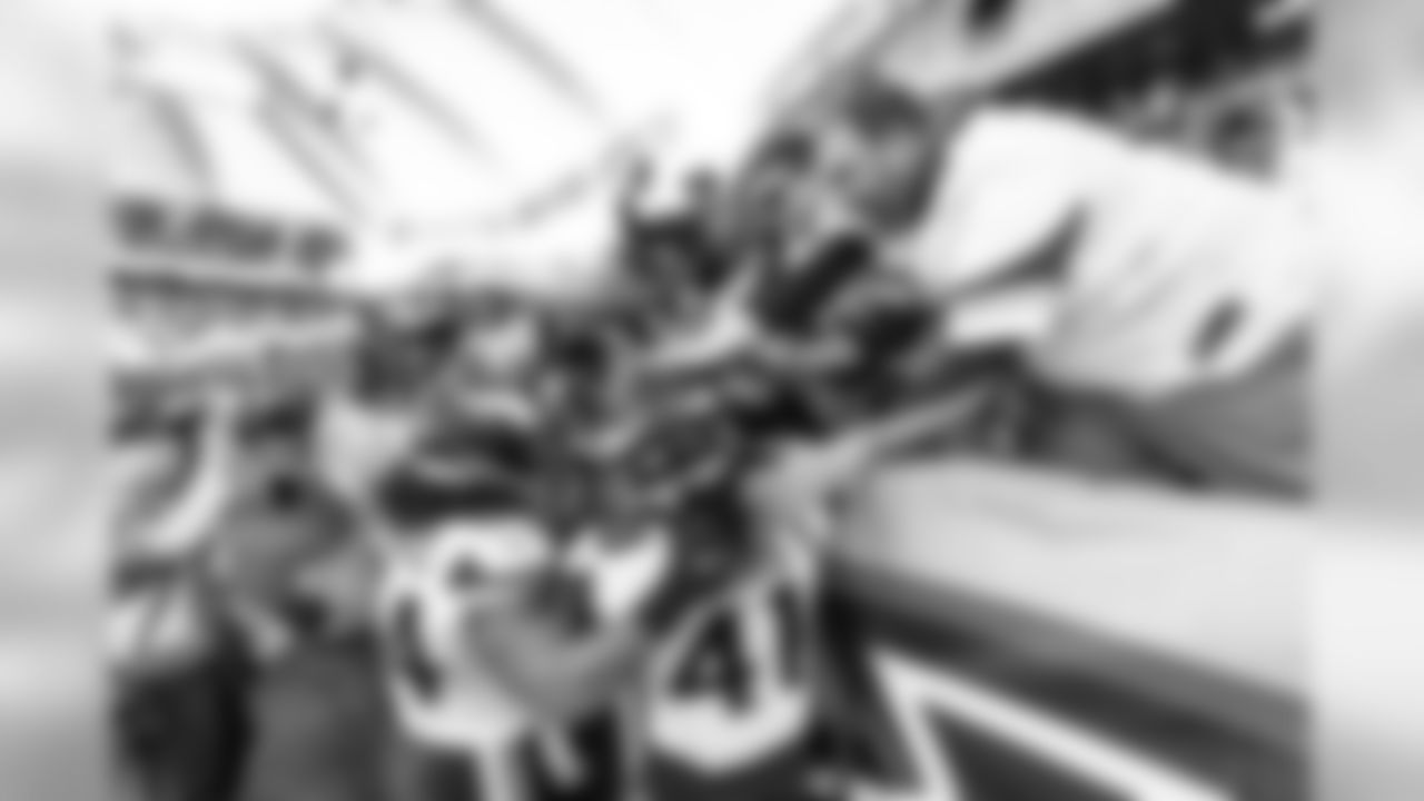 2019_1215_Chargers_Away_0121