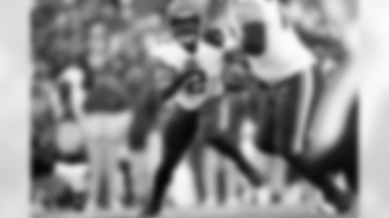 2022_1113_Vikings_Bills_REG10_0107
