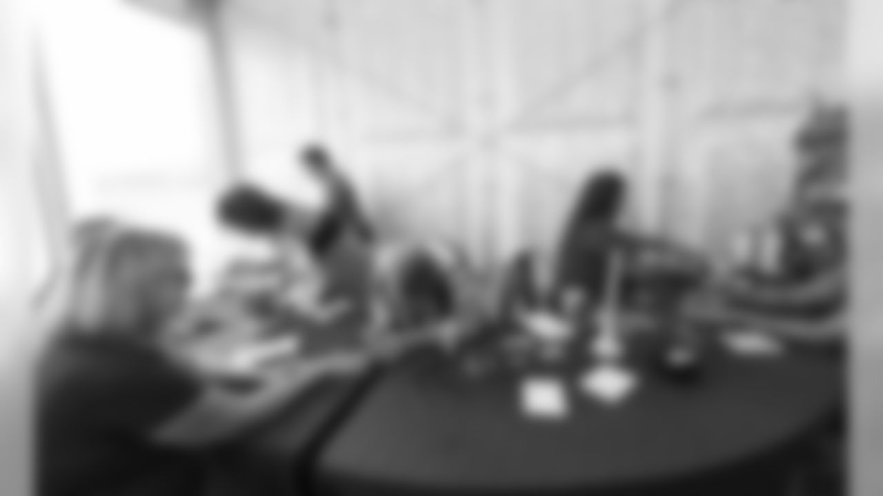 2018_0814_Event_VikingsWomenVIPTent_0004
