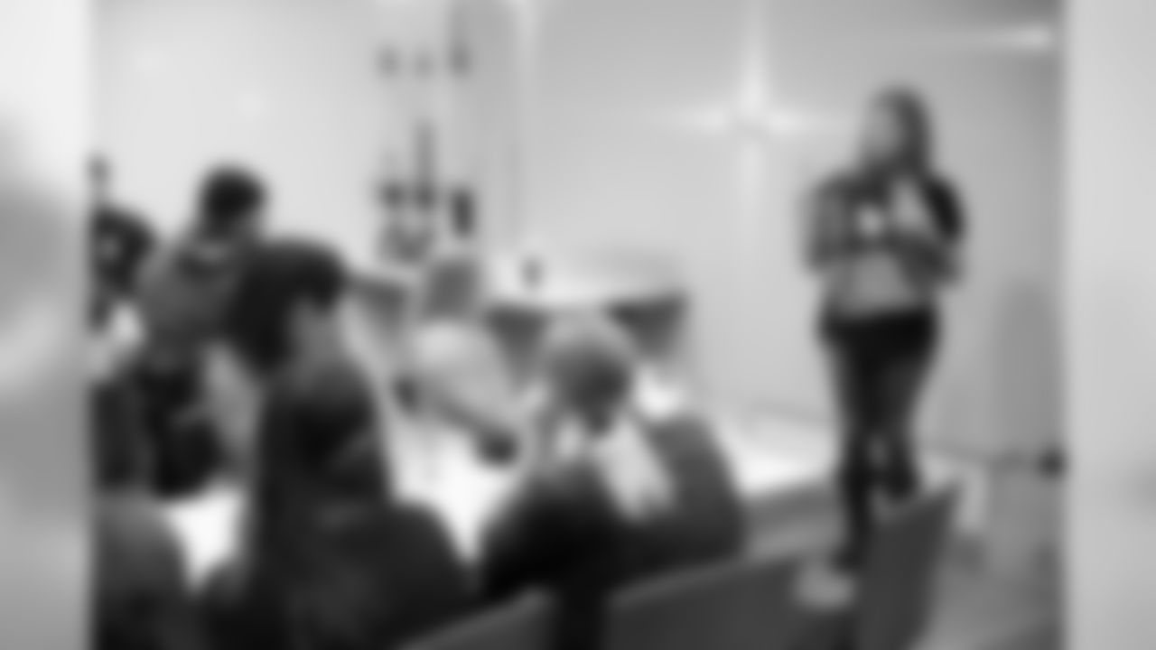 2018_1116_CommunityRelations_TheBirthdayClub_0021