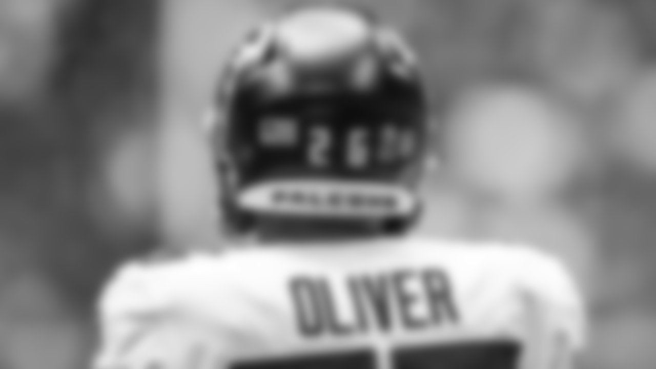CB Isaiah Oliver