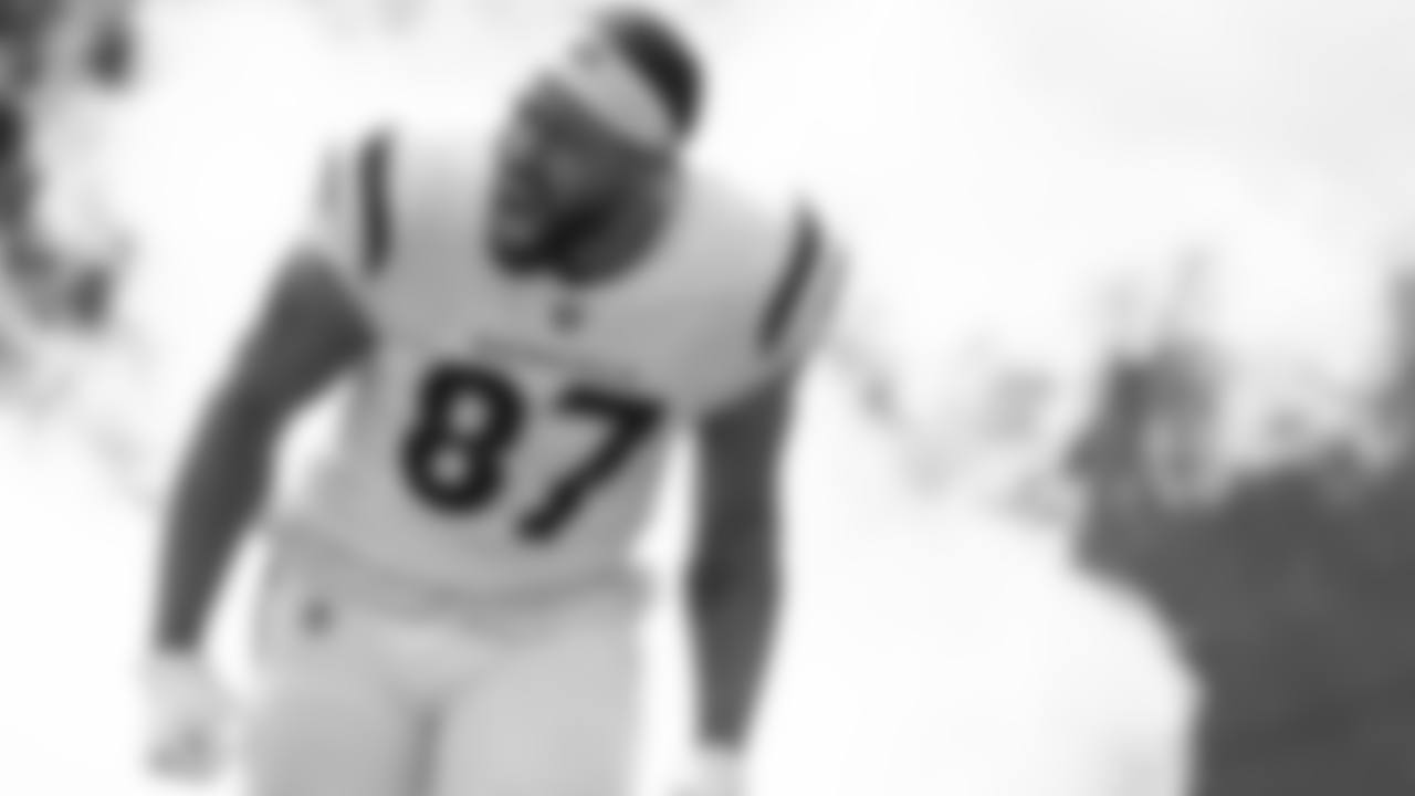 CJ Uzomah_Bengals_Run Out
