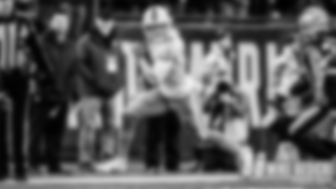 88 Mike Gesicki