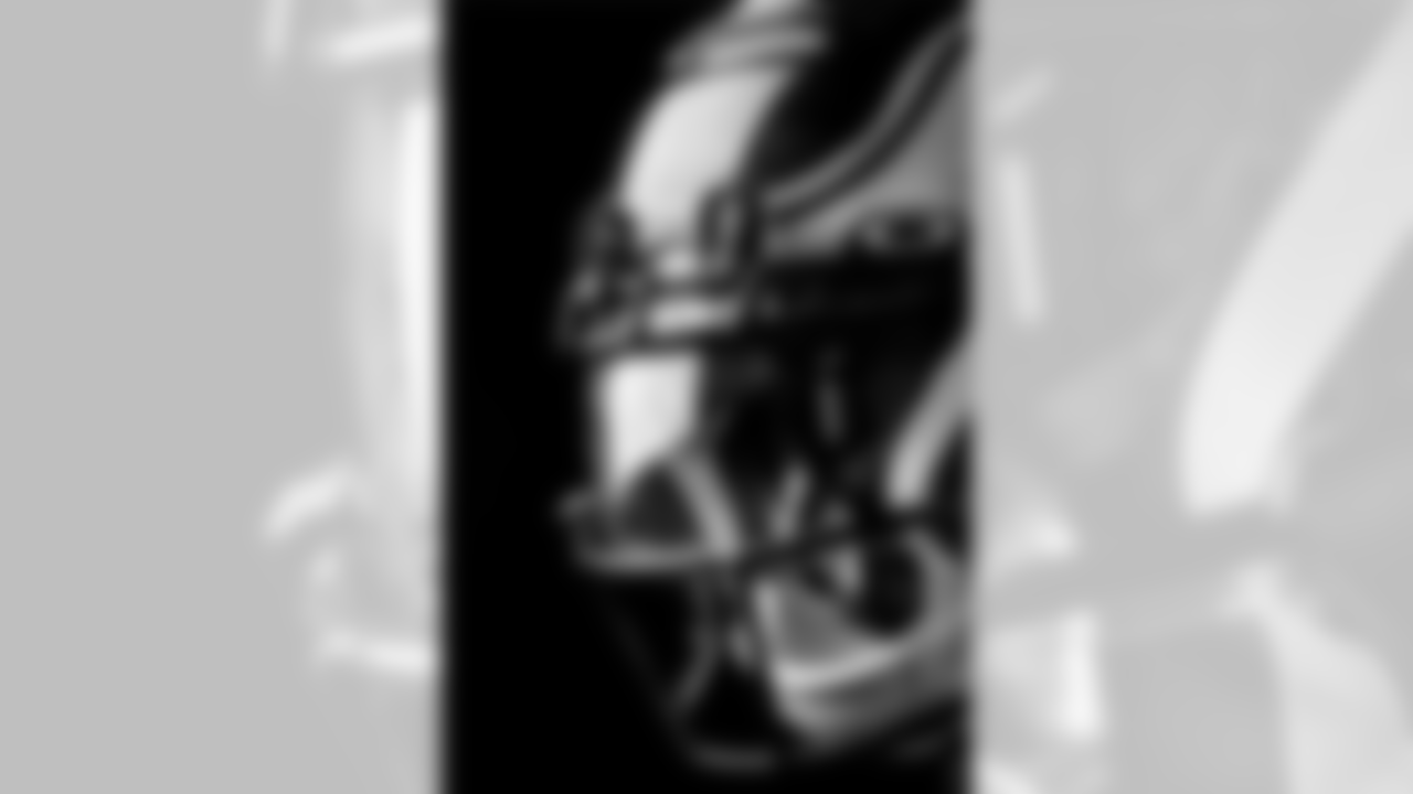 Your exclusive first look at the all-new alternate black helmet for the 2022 season.