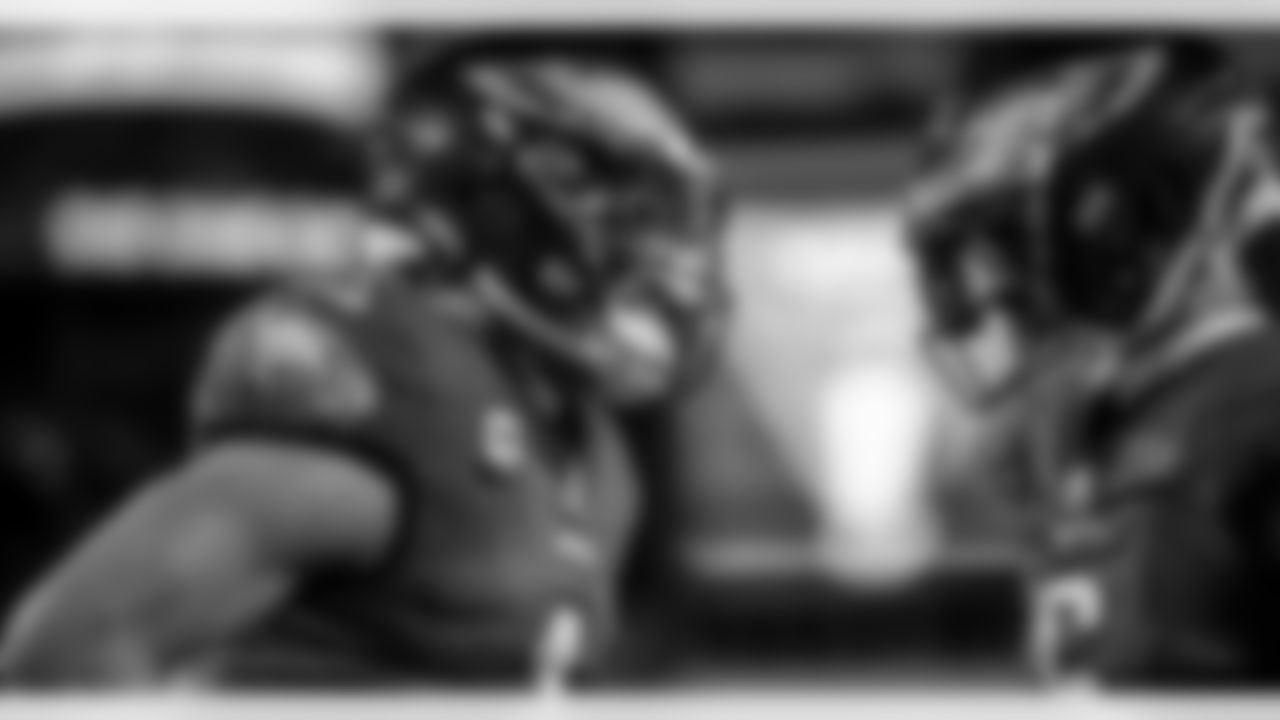 Jalen Hurts and DeVonta Smith