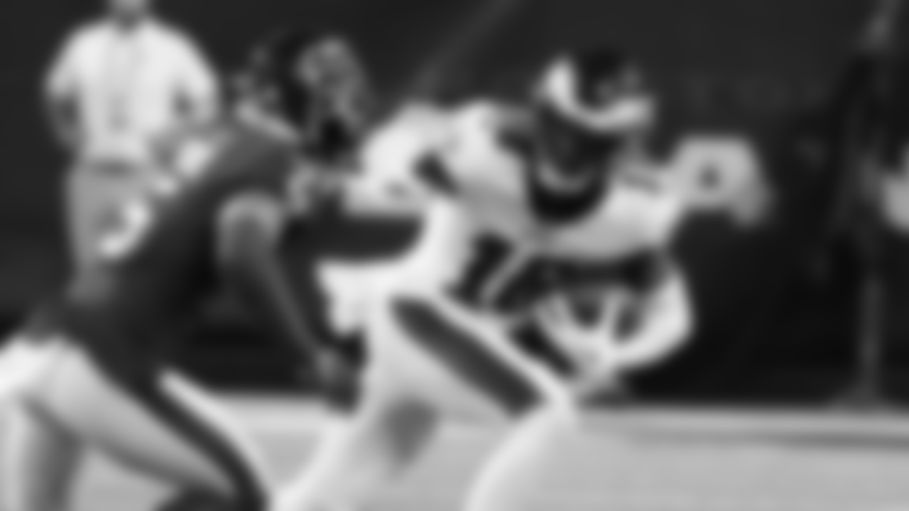 WR Quez Watkins