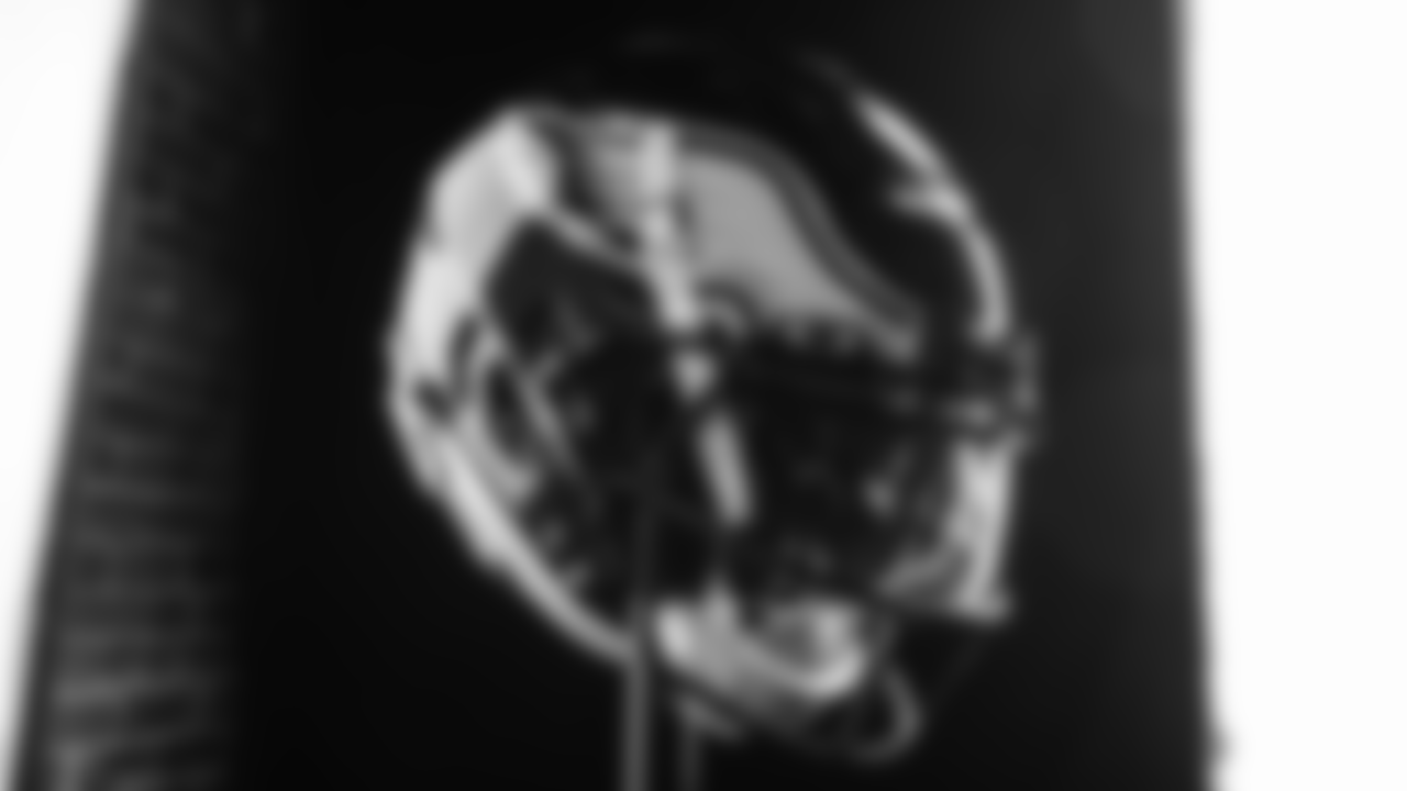 Your exclusive first look at the all-new alternate black helmet for the 2022 season.