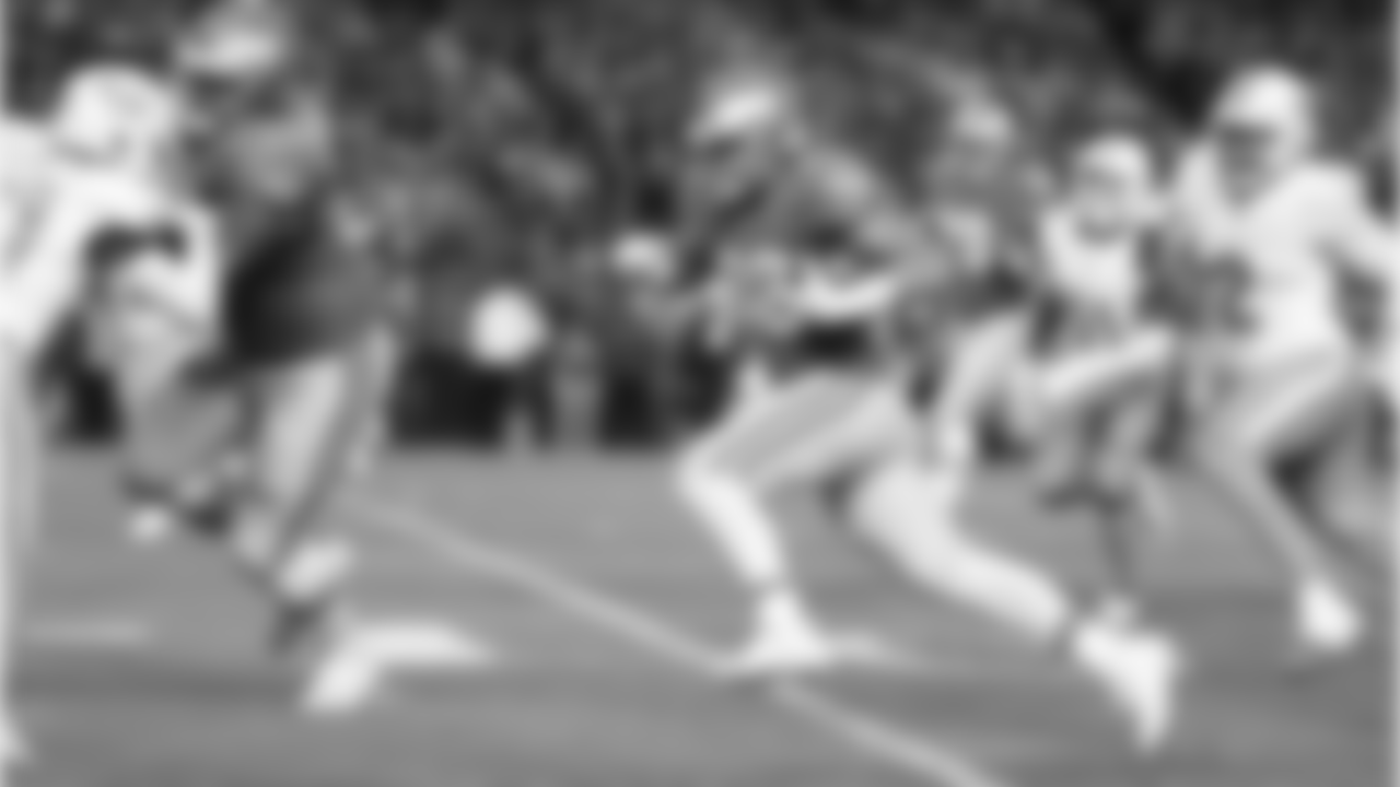 T Jordan Mailata and TE Dallas Goedert