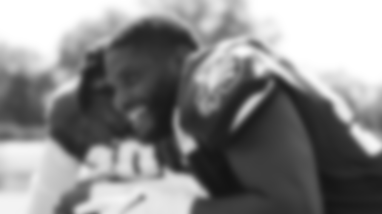 Defensive tackle Javon Hargrave