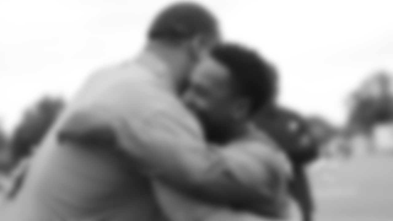 Brandon Brooks and Darren Sproles reunite.
