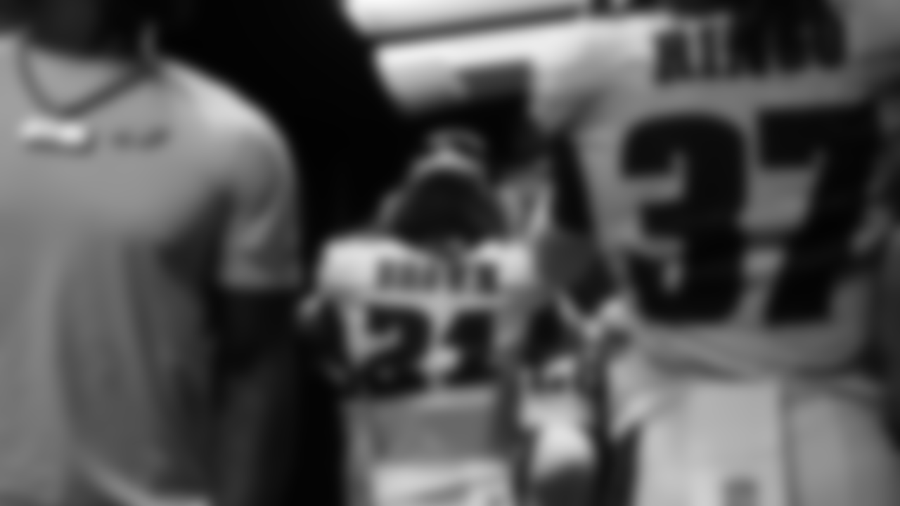 S Sydney Brown and CB Kelee Ringo