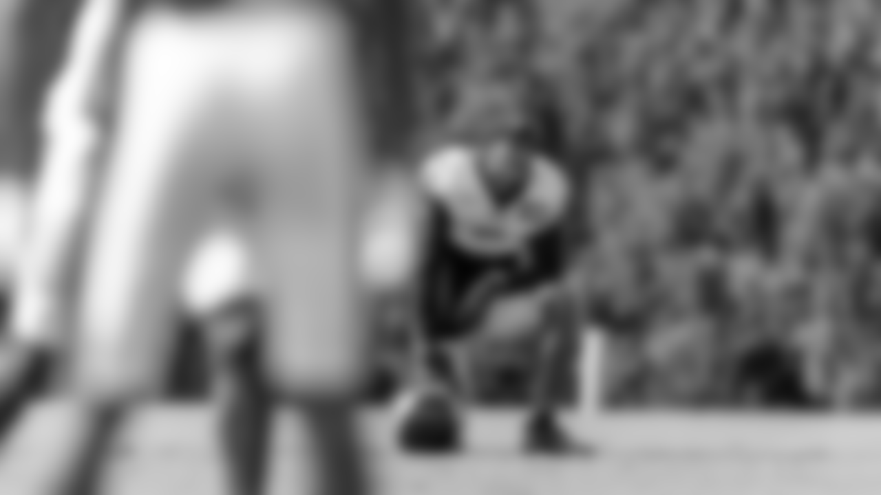 WR DeVonta Smith