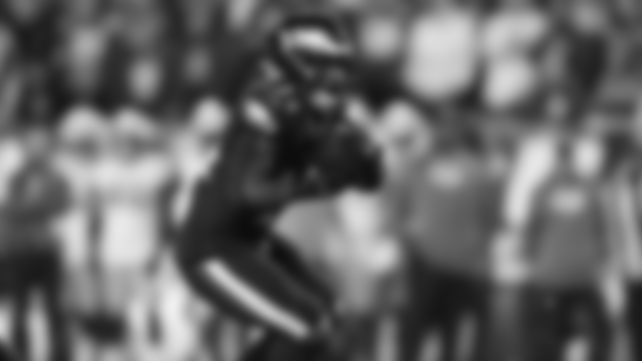 RB Kenneth Gainwell