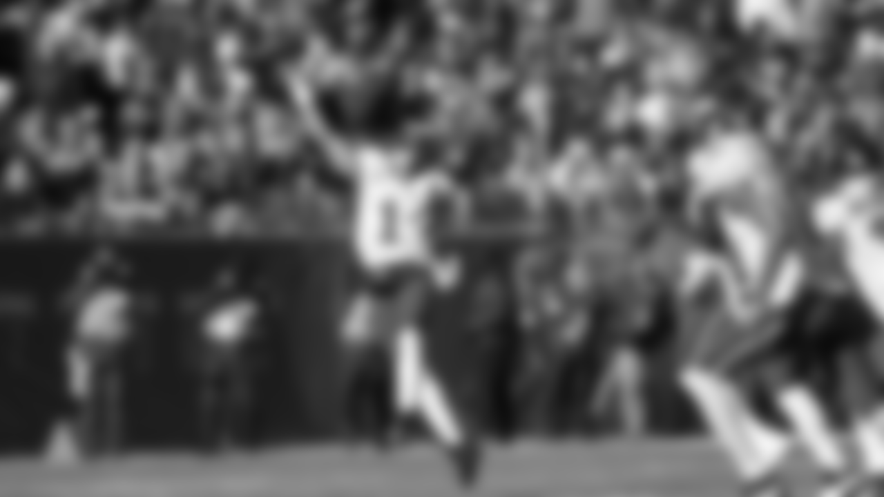 QB Jalen Hurts