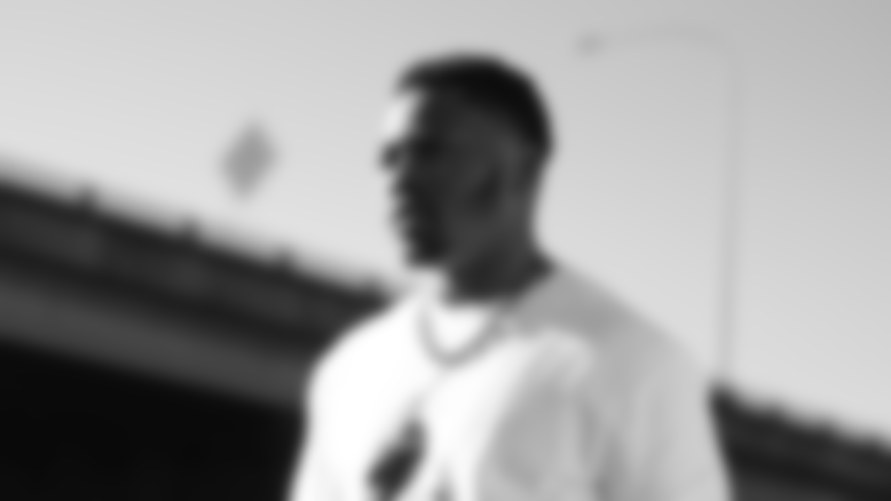 RB Kenneth Gainwell