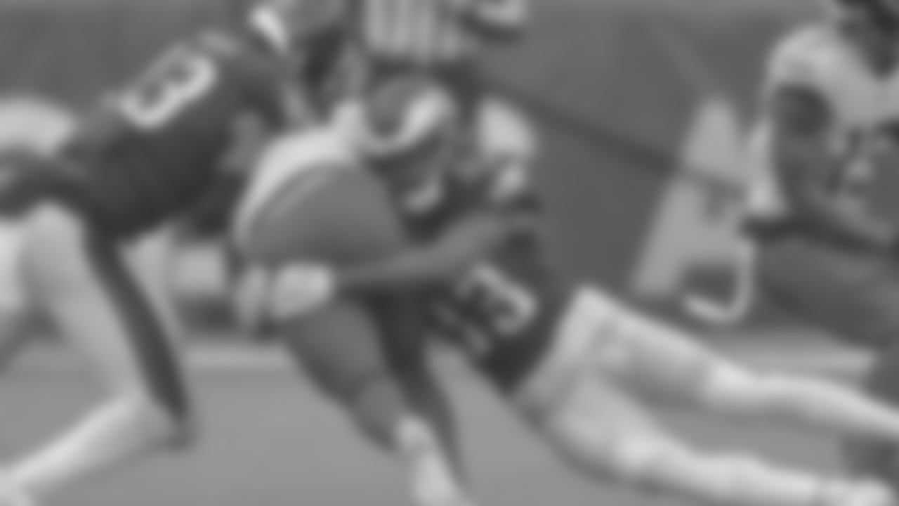 LB Kyzir White, CB Josiah Scott
