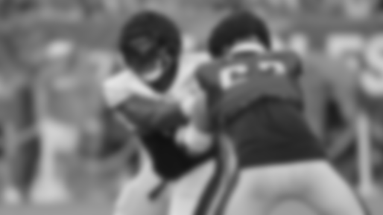 DT Milton Williams vs. C Jason Kelce
