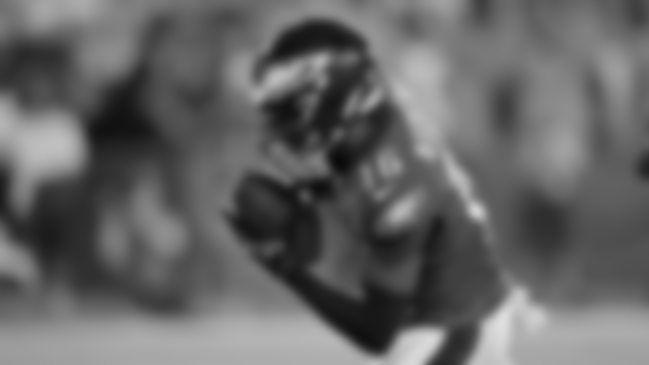 WR Quez Watkins