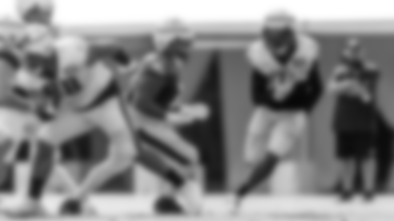 The 2-0 Eagles take flight to battle the 2-0 Tampa Bay Buccaneers on Monday Night Football. Photography Director Kiel Leggere provides an exclusive look at the team's preparation.