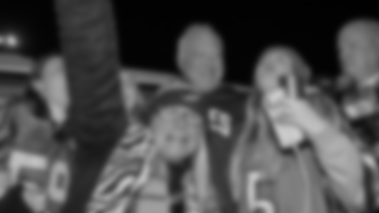 Jeffrey Lurie and fans