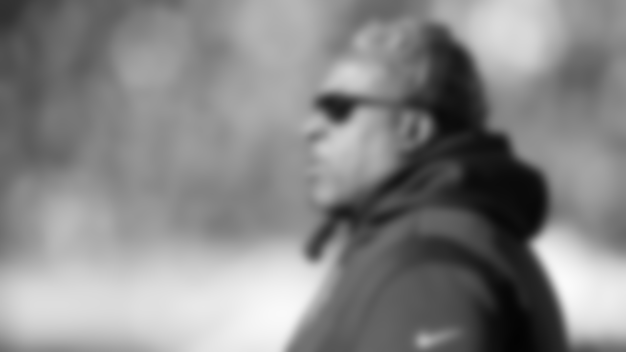 Defensive Line Coach Tracey Rocker