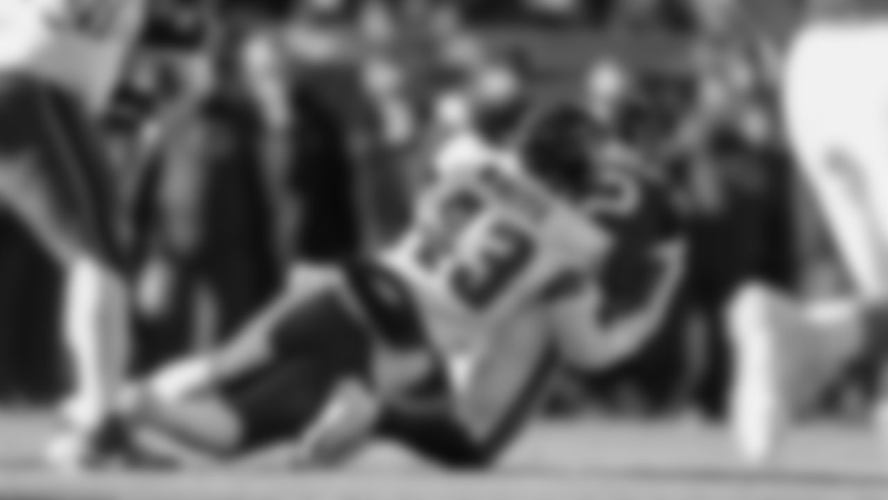LB Kyzir White