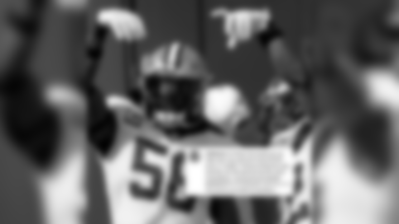 Demario Davis: When the hands go up, take your cup and swirl around that juice inside! Y'all just bring the cups and the ice! We gone bring the juice! #JuiceBoyz "Juuuuuiiiicccccceeeee BOOOOOYYYYYZZZZZZ" #jui-jui-jui-juiiiiceee #JuiceBoyz