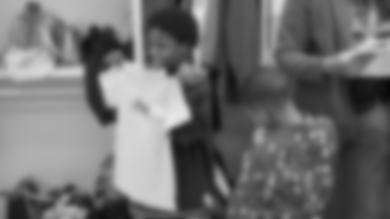hardee-holiday-gallery-2560x1440-03